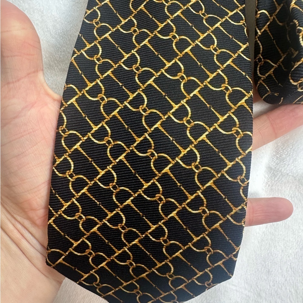 Brooks Brothers Necktie Black Gold Chain Print 100% Silk Necktie Handmade In USA